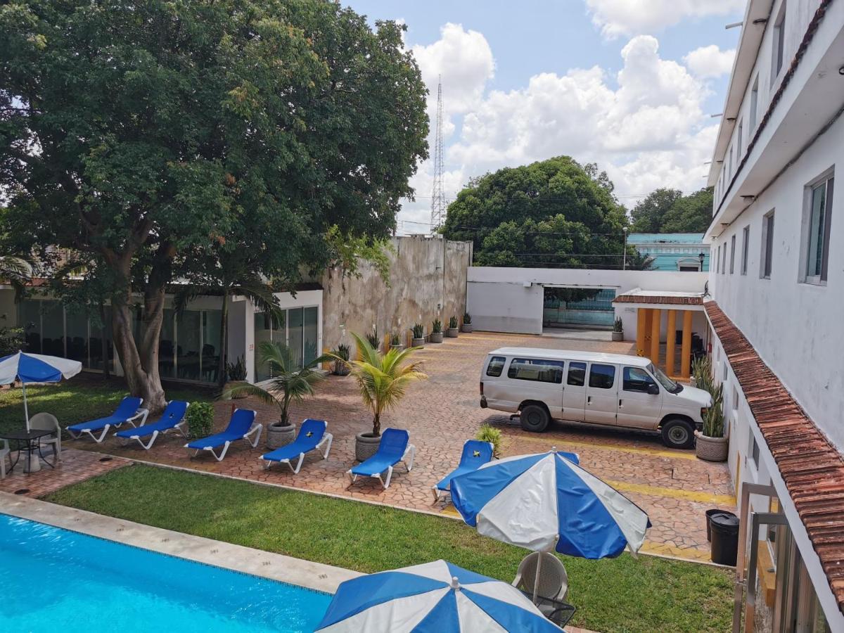 Hotel Las Dalias Inn Mérida Extérieur photo