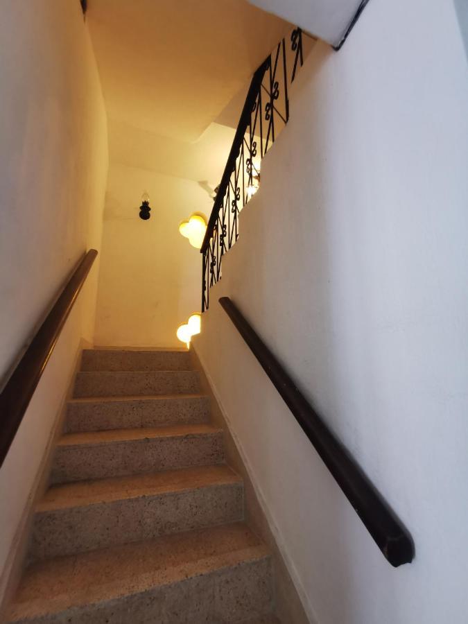 Hotel Las Dalias Inn Mérida Extérieur photo